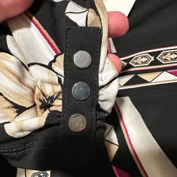 NWT White House Black Market Floral Dress - XXS Black floral stretch dress - Picture 6 of 7